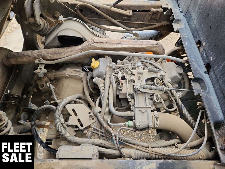 2015-john-deere-gator-image-16