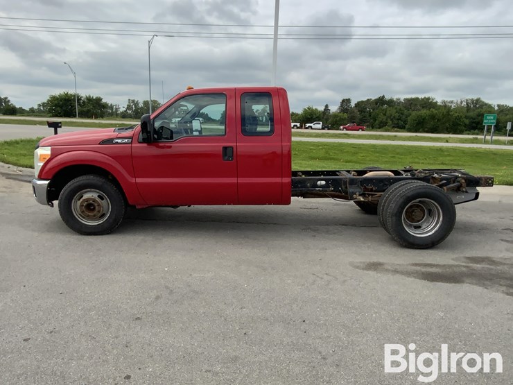 2015-ford-f350-xl-image-8