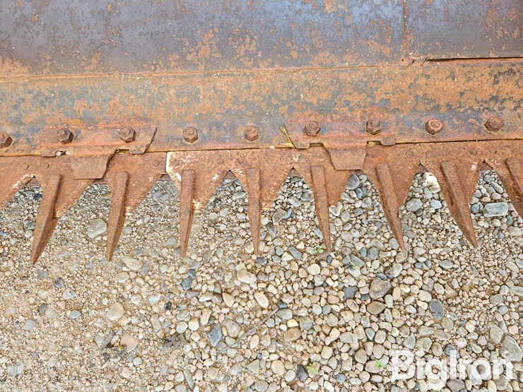 new-holland-490-image-17