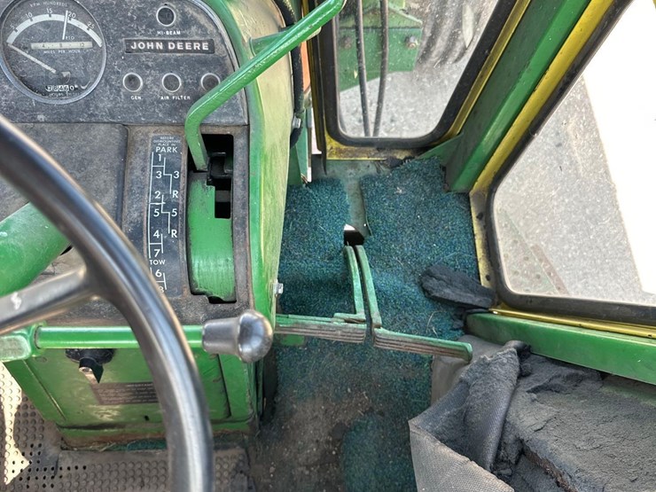 john-deere-4320-image-18
