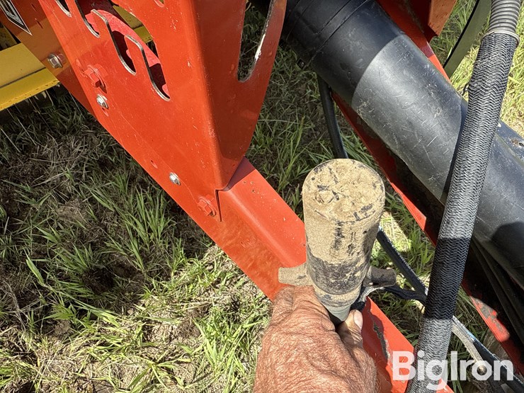 2012-new-holland-br7090-image-13