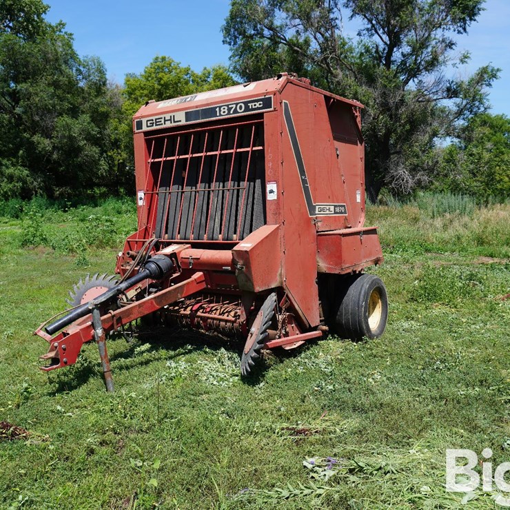 1990 GEHL 1870