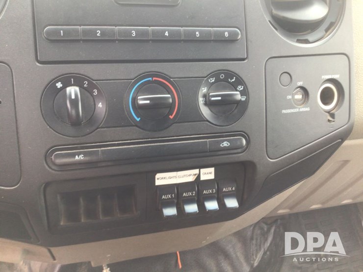 2008-ford-f550-image-27