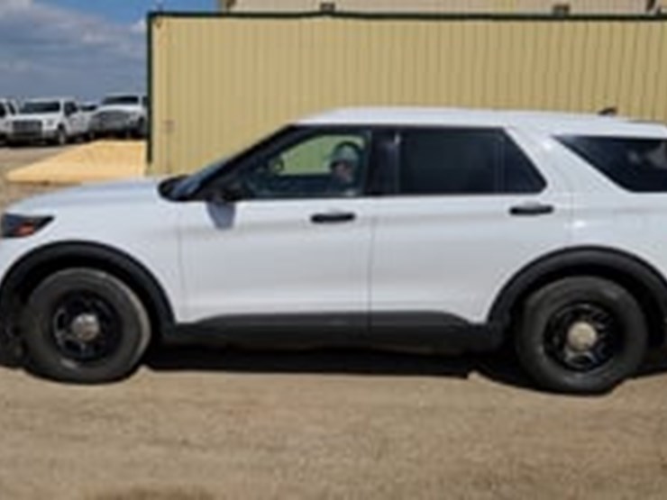 2020-ford-explorer-image-5