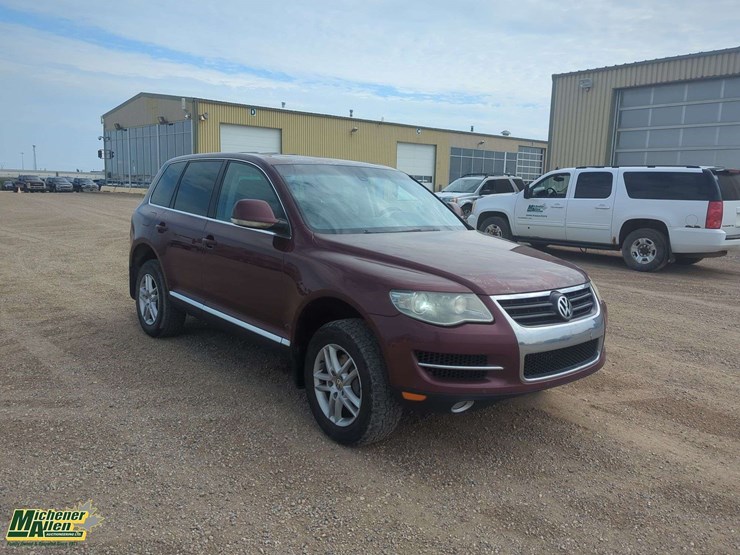 2008-volkswagen-touareg-image-2