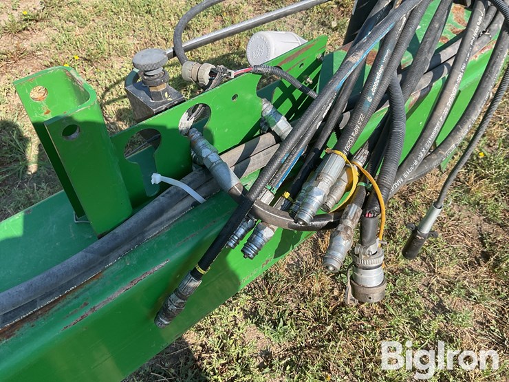 2013-john-deere-1760-image-12