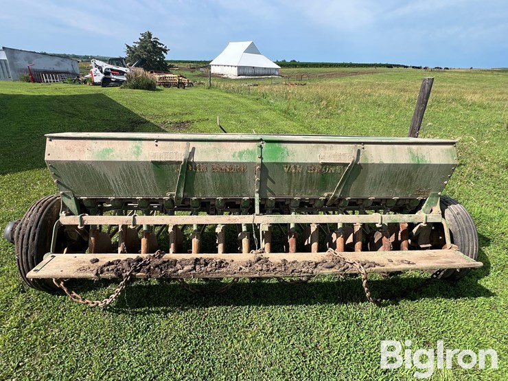 john-deere-8-image-5