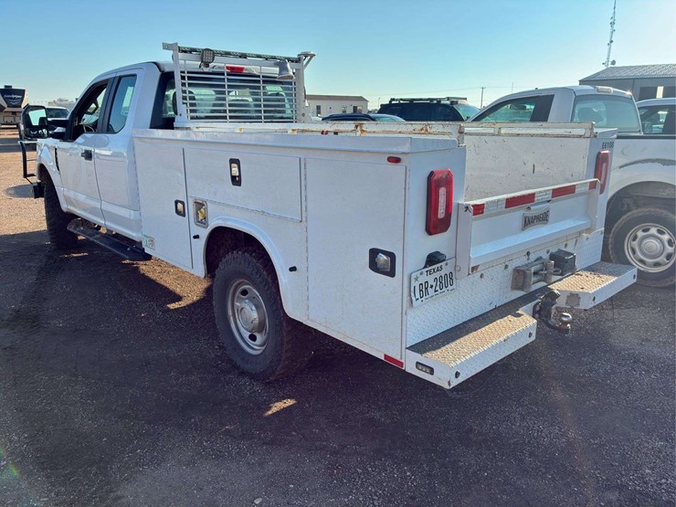 2017-ford-f350-image-5