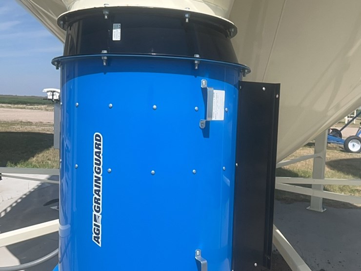 concept-7,500-bu.-hopper-bin,-equipped-with-bin-fan-with-3-phase-agi-grainguard-10-hp-electric-motor.-image-31