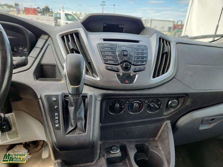 2019-ford-transit-image-15