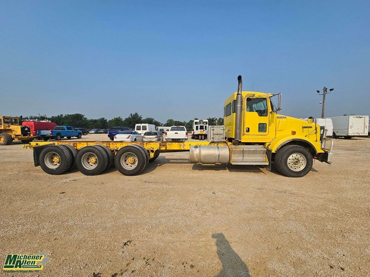 2009-kenworth-t800-image-33