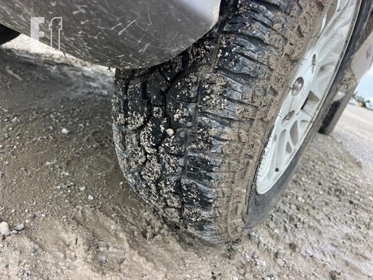 2001-jeep-grand-cherokee-laredo-image-12
