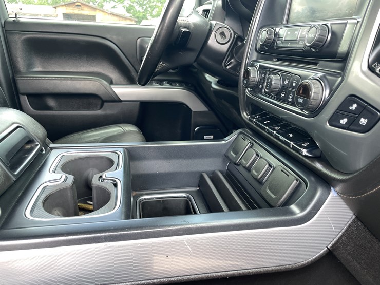 2018-chevrolet-silverado-1500-z71-image-69