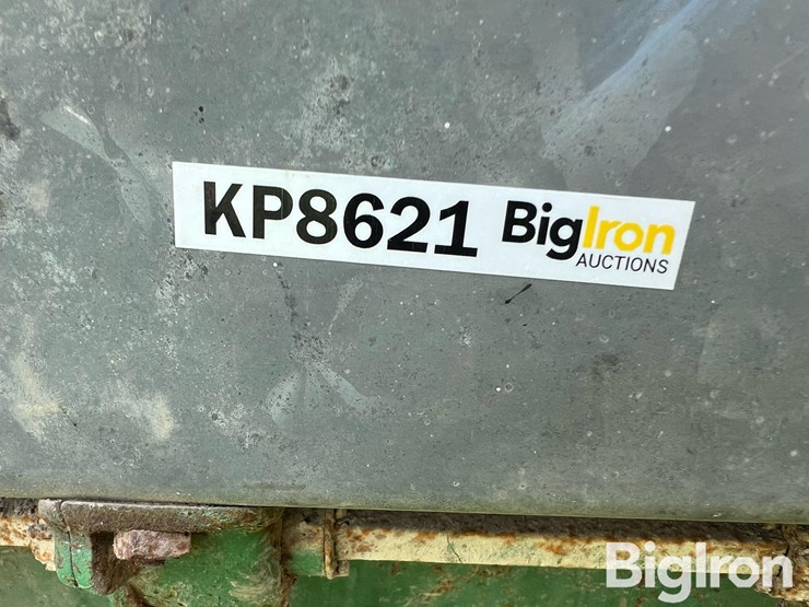 john-deere-8-image-18