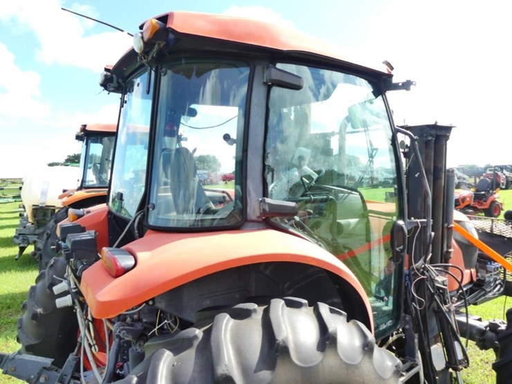 2014-kubota-m8560-image-8