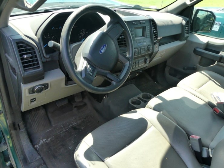 2019-ford-f150-xl-image-12