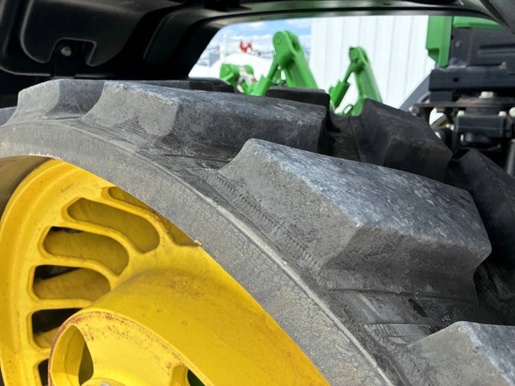 2021-john-deere-8rx-310-image-53