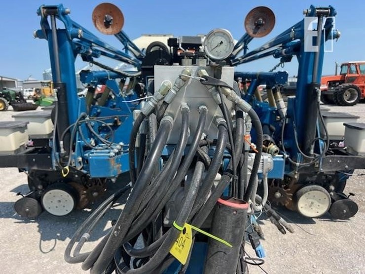 2008-kinze-3800sds-image-74