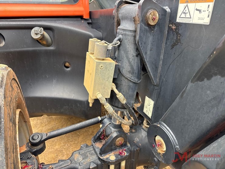 2018-jlg-1255-image-10
