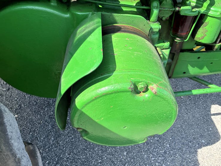 1958-john-deere-820-image-13