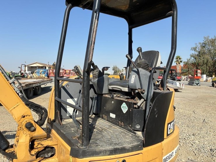 2014-caterpillar-304e-cr-image-15