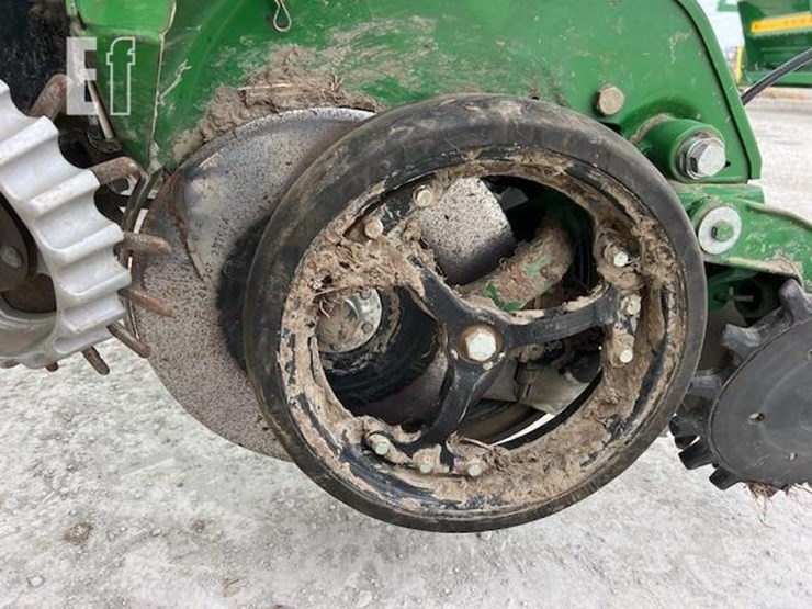 john-deere-1770-image-24