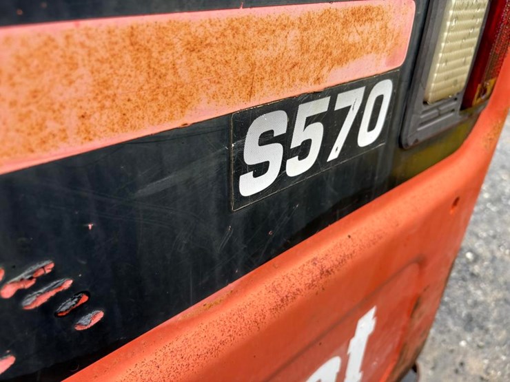 2014-bobcat-s570-image-8
