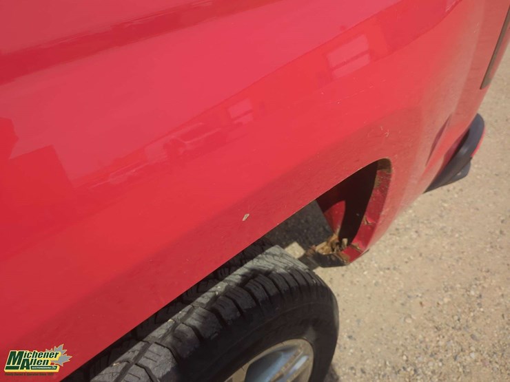 2017-chevrolet-silverado-1500-image-38