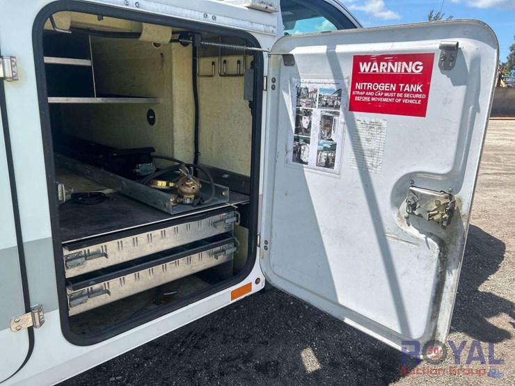 2012-ram-4500-versalift-el29n-03-bucket-truck-image-29