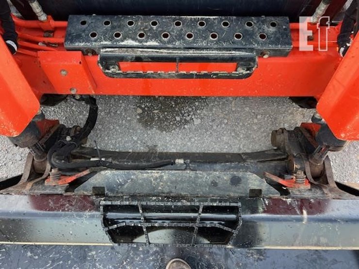 kubota-svl97-2-image-10