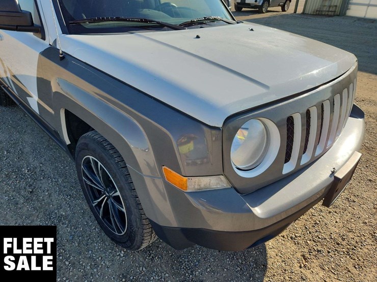 2014-jeep-patriot-image-27