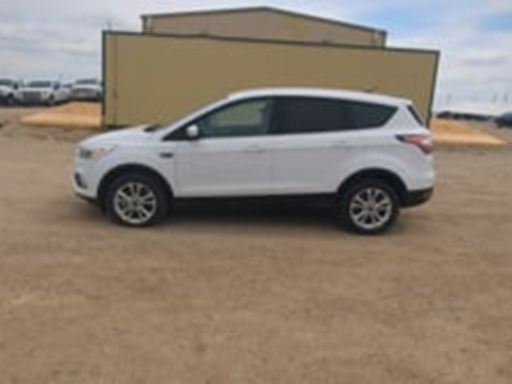 2017-ford-escape-se-image-5