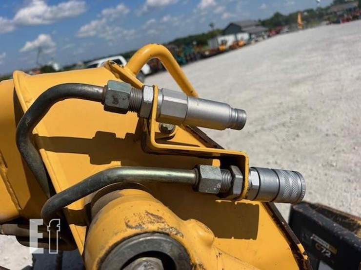 deere-250-image-27