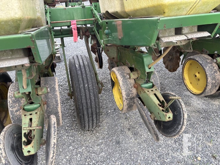 john-deere-7000-image-5