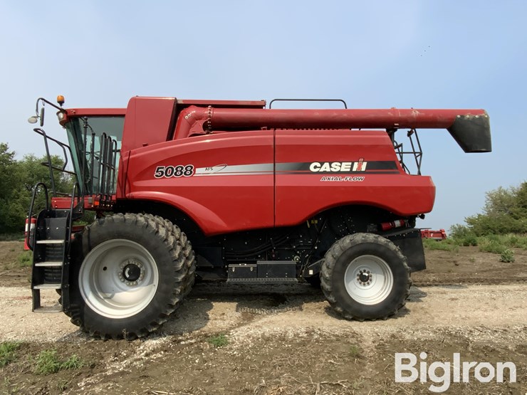 2011-case-ih-5088-image-8