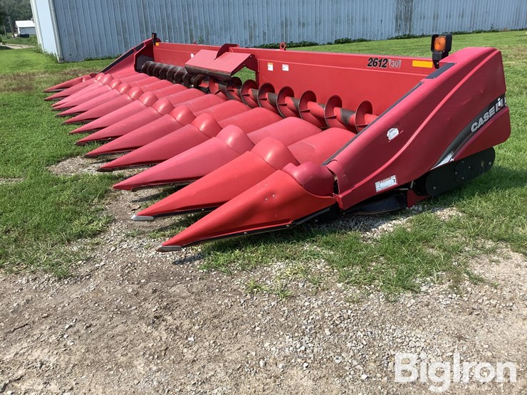 2010-case-ih-2612-image-1