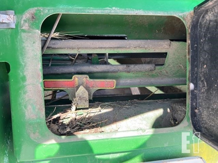 john-deere-635fd-image-15