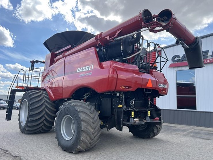 2022-case-ih-8250-image-3