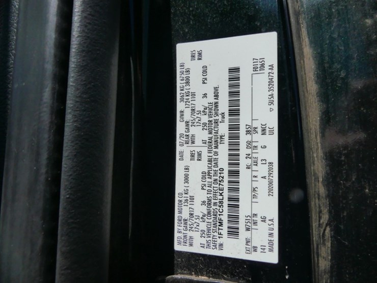 2020-ford-f150-xl-image-14
