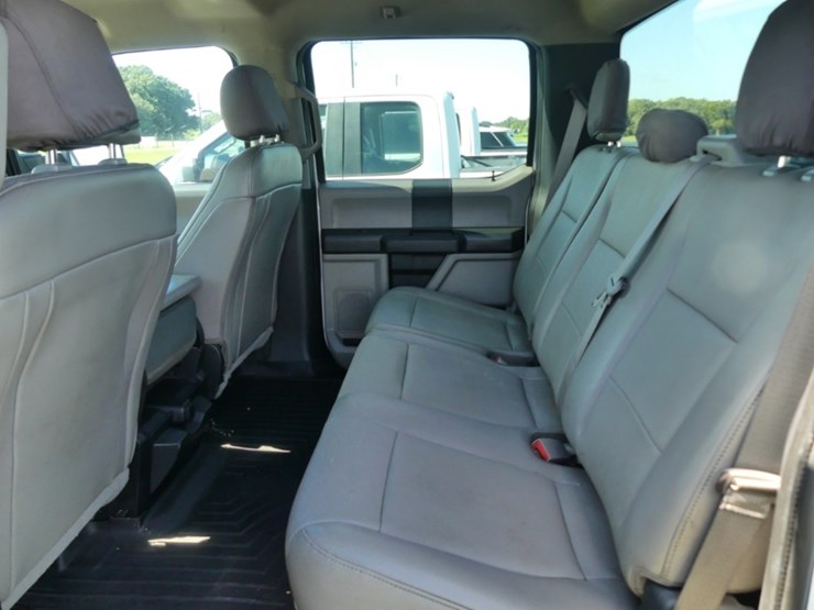 2019-ford-f250-xl-image-10