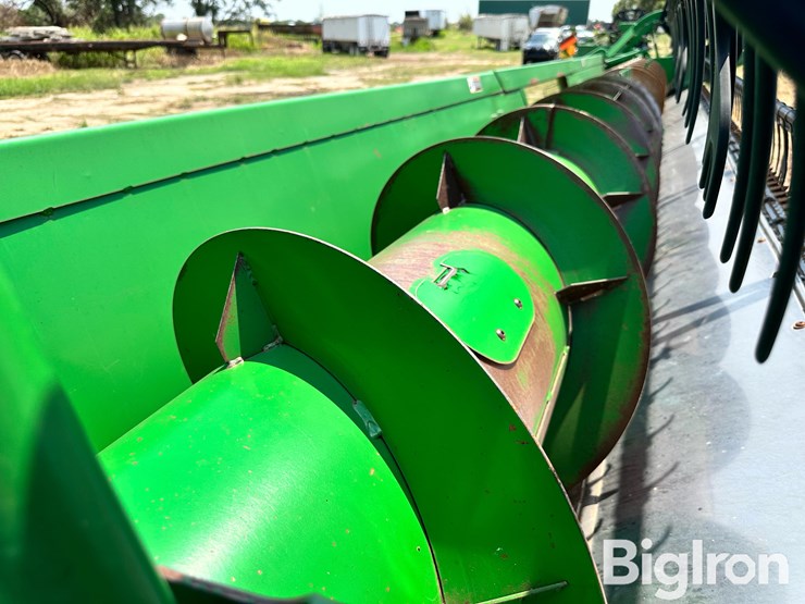 2005-john-deere-630f-image-18