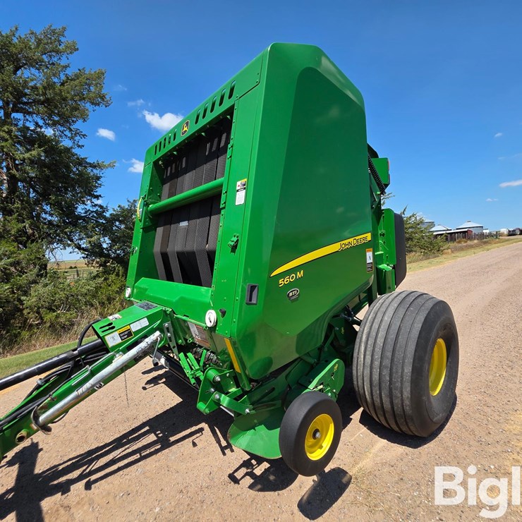 2019 JOHN DEERE 560M