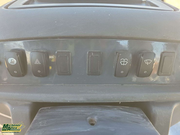 2011-deere-710j-image-12