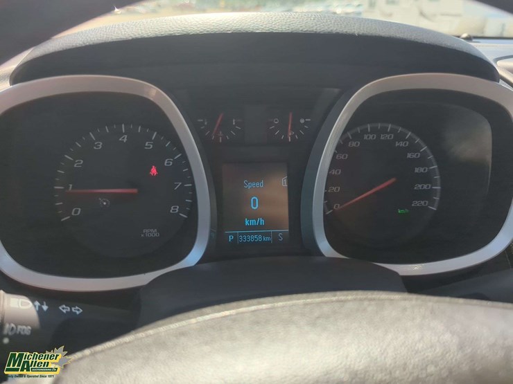 2012-chevrolet-equinox-lt-image-9