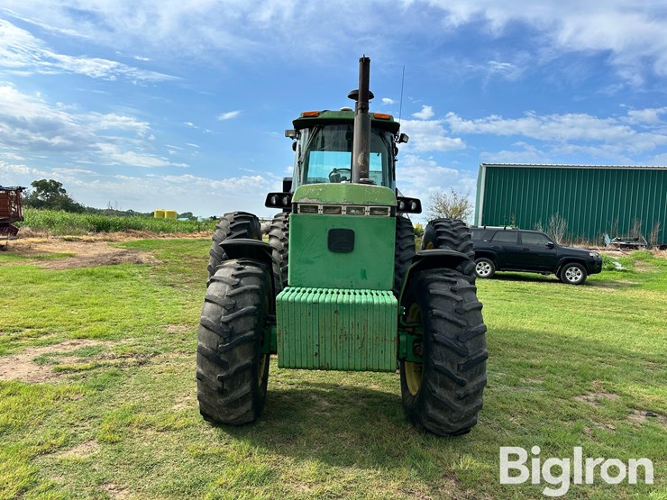 1989-john-deere-4755-image-2
