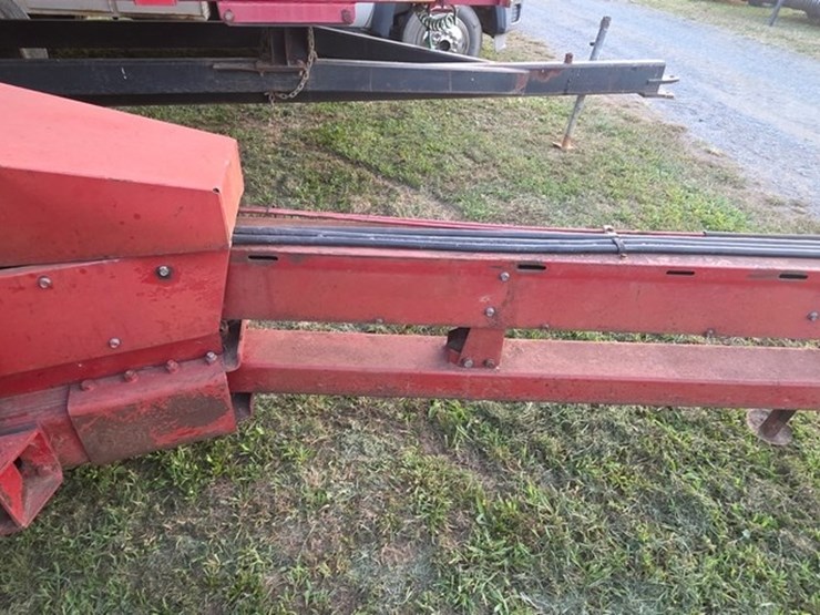 new-holland-900-image-24