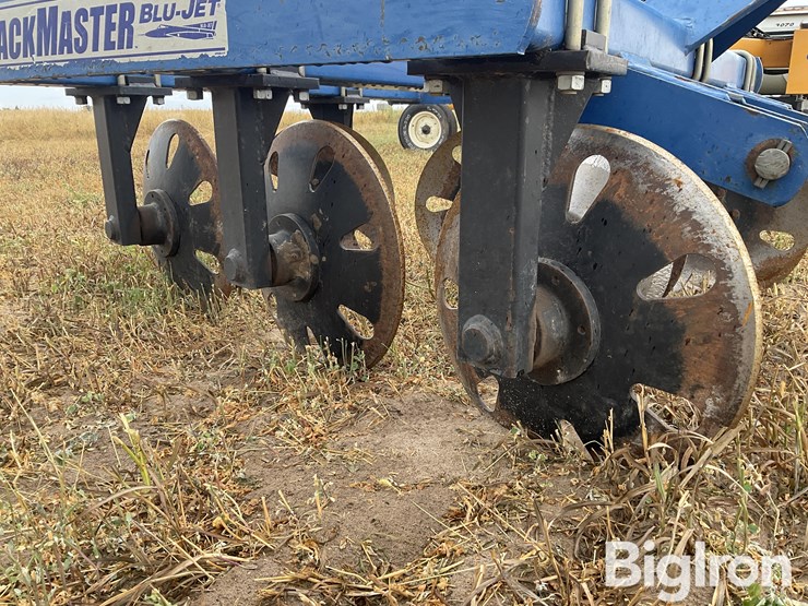 blu-jet-track-master-image-19