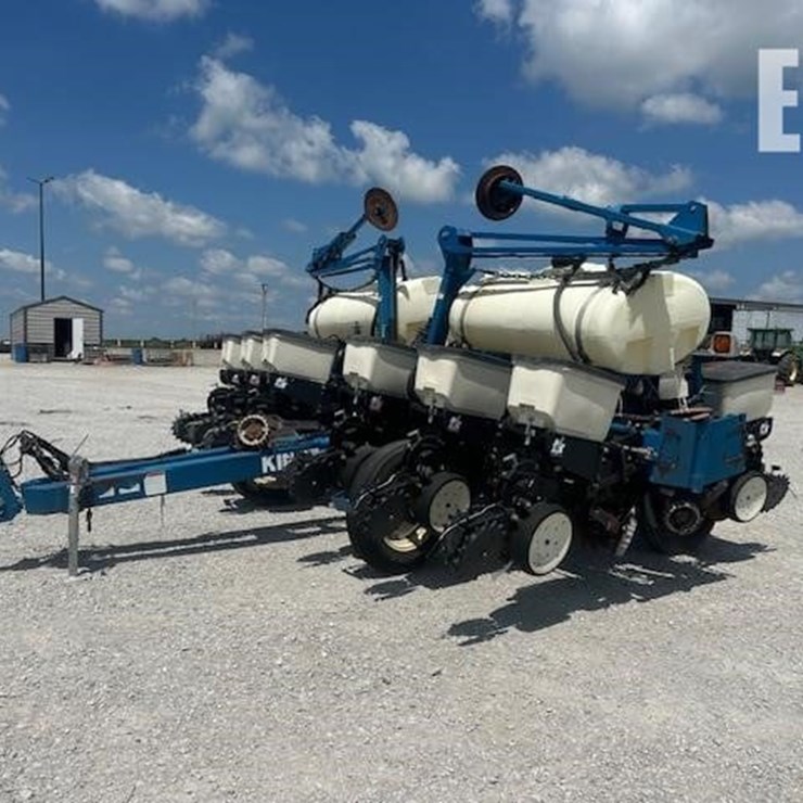 2008 KINZE 3200