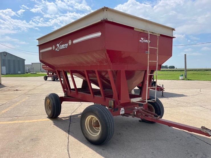 demco-325-image-3