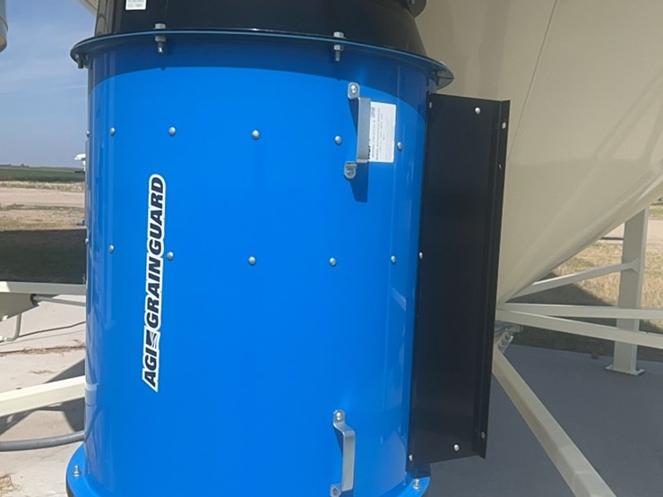 concept-7,500-bushel-hopper-bin,-fully-equipped-with-bin-fan-with-agi-grainguard-10-hp-three-phase-electric-motor.-image-31